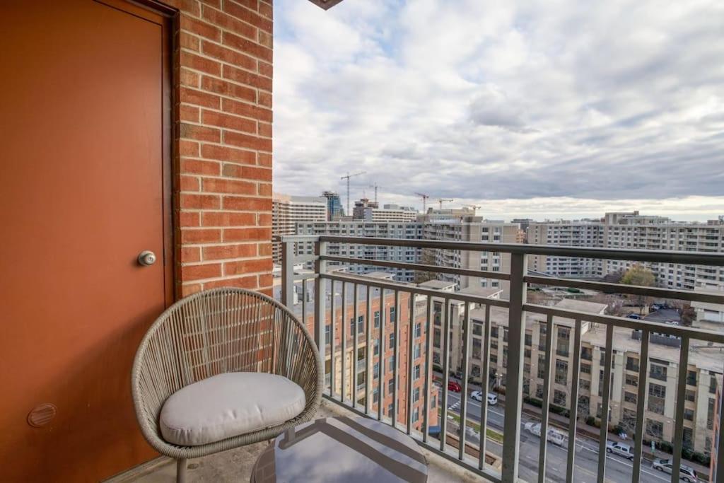 Fantastic 2 Bedroom Condo At Pentagon City Arlington Exteriér fotografie